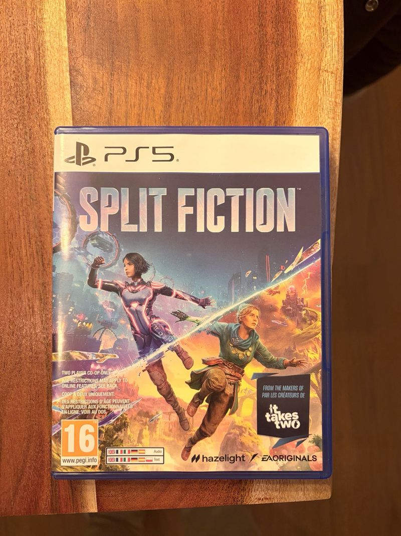 Split Fiction PS5