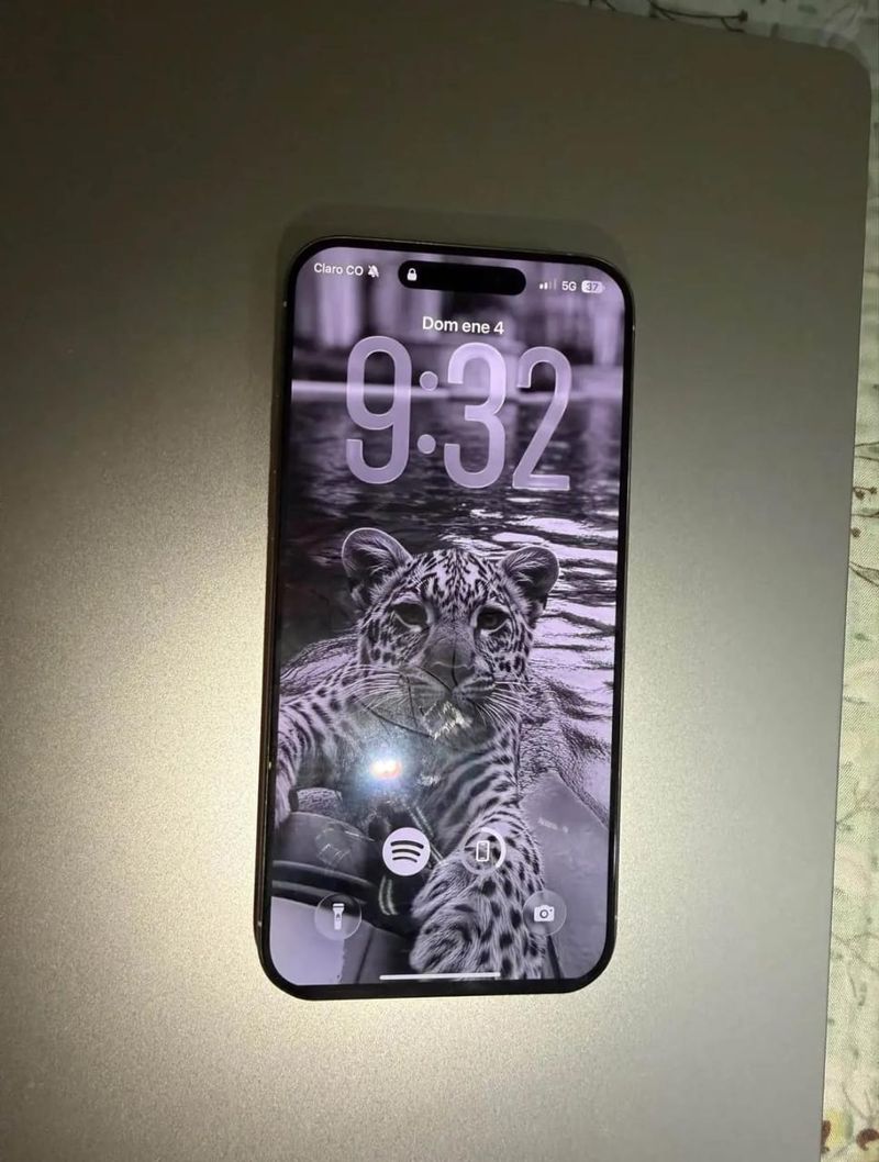 iPhone 15 Pro Max afbeelding 2