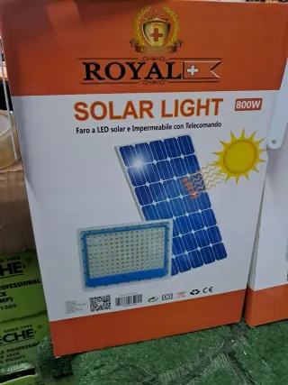 ROYAL Lampada Solare 800W con Telecomando