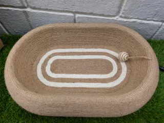 Cama rascador para gatos de yute