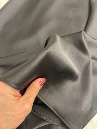 Vestido lencero negro con encaje Zara