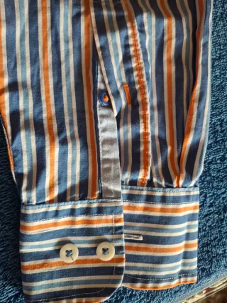Camisa Tommy Hilfiger T L. Medidas en descripción
