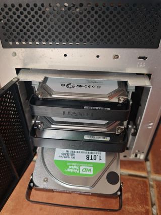 Ordenador con 3 Disco Duro 1TB