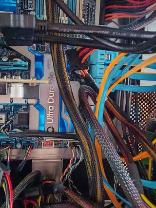 Ordenador con 3 Disco Duro 1TB