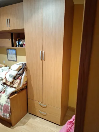Dormitorio juvenil con armario
