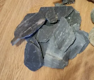 Piedras de pizarra para acuario