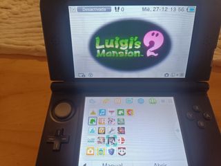 Nintendo 3DS XL Roja + 9 Juegos + SD 32GB