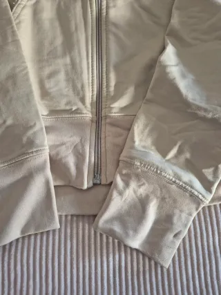 Chaqueta Converse Beige con Capucha