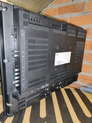 TV-Monitor OKI con DVD Negro