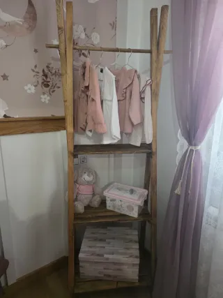 Burro perchero de madera