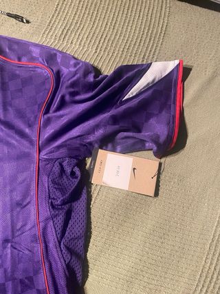 Camiseta Nike Total 90 Morada