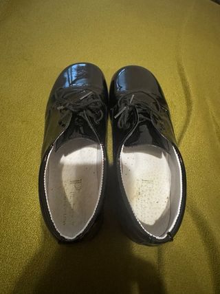 Zapatos de comunión negros charol