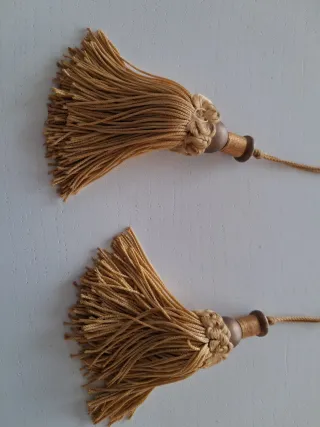 Coppia di pendoli decorativi dorati