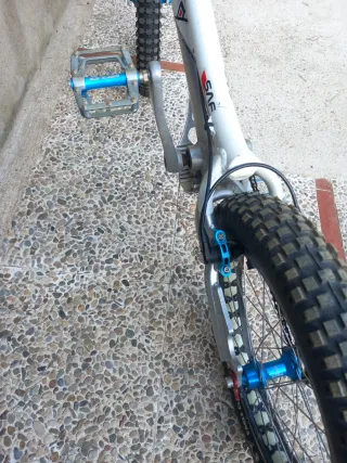 Bicicleta Monty 220 Kamel