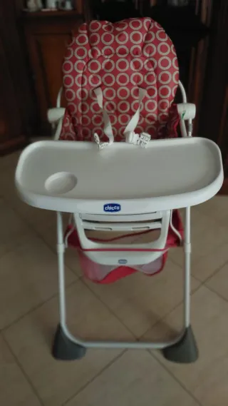 Trona bebé. Marca Chicco