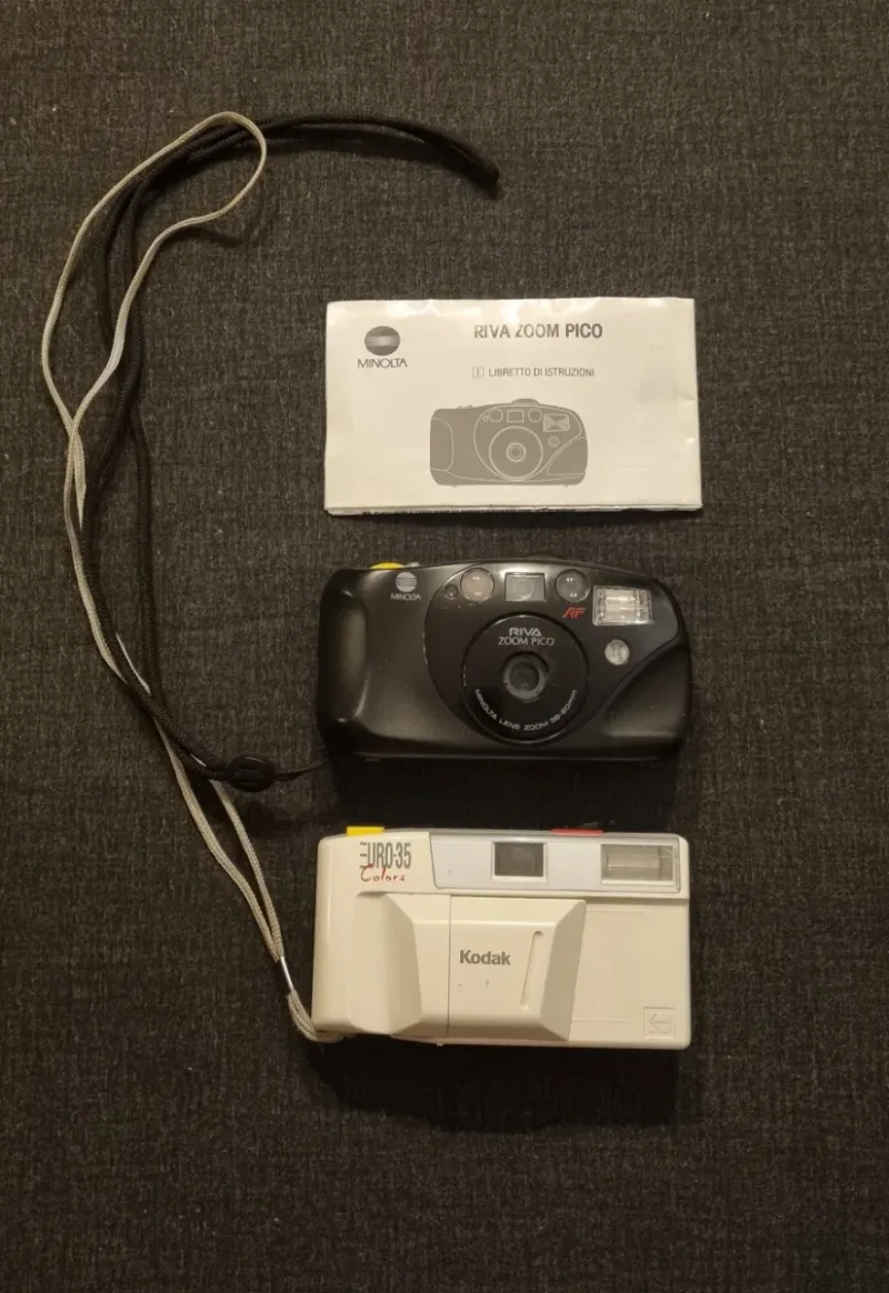 Lote de 2 cámaras analógicas compactas 35mm Kodak, Minolta