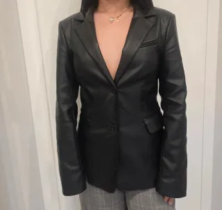 Chaqueta Polipiel Stradivarius Negra Talla M