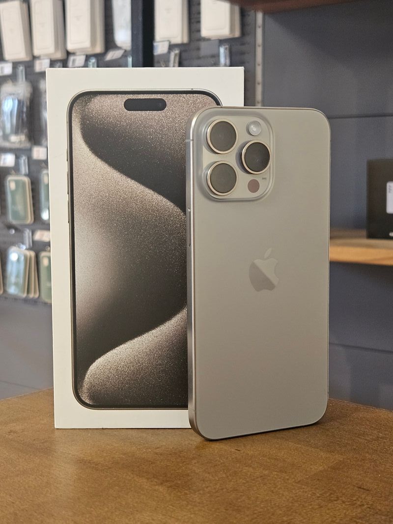 IPHONE 15 PRO MAX 512GB TITANIO BATE. 100%