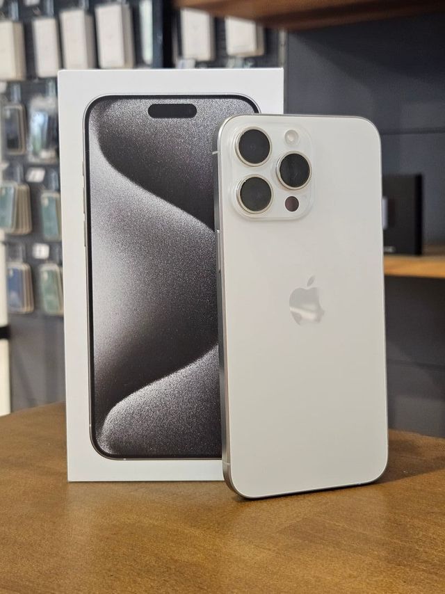 IPHONE 15 PRO MAX 512GB BLANCO BATE. 100%
