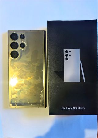 Samsung Galaxy S24 Ultra 512GB + Cargador