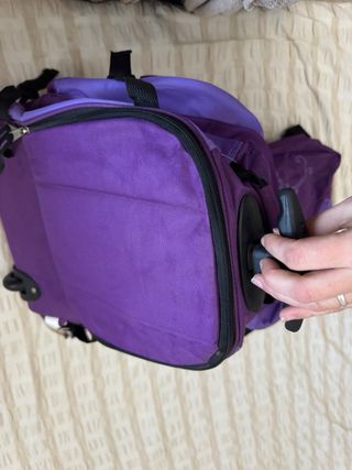 Conjunto 2 mochilas moradas con ruedas