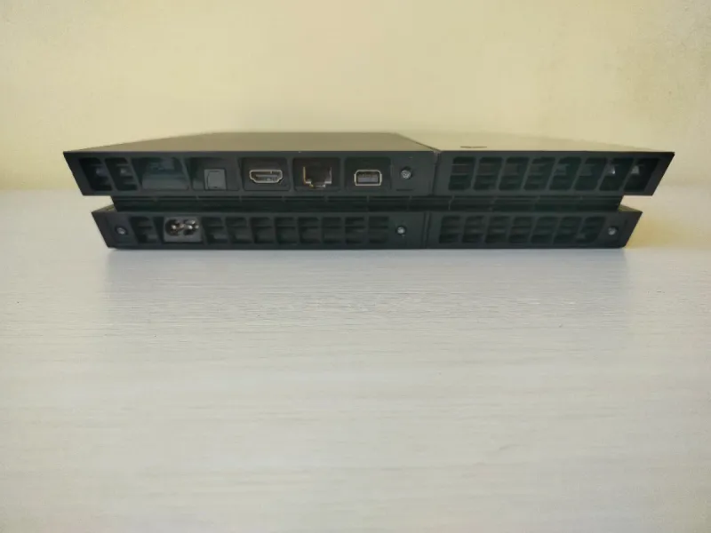 PS4 FAT 500GB + Controlador Original afbeelding 4