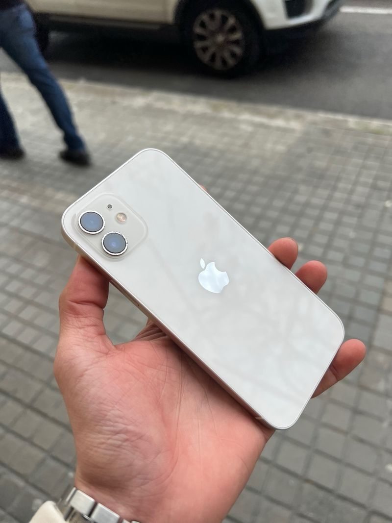 iPhone 12 128gb seminuevo