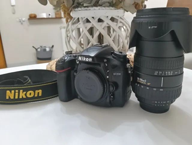 Nikon D7200 come nuova + tele Sigma 28-200 mm