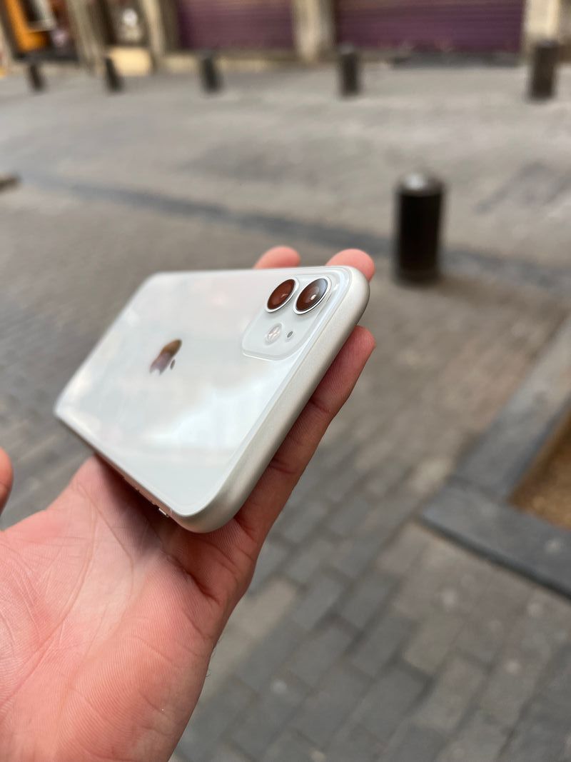 iPhone 11 128gb seminuevo afbeelding 6