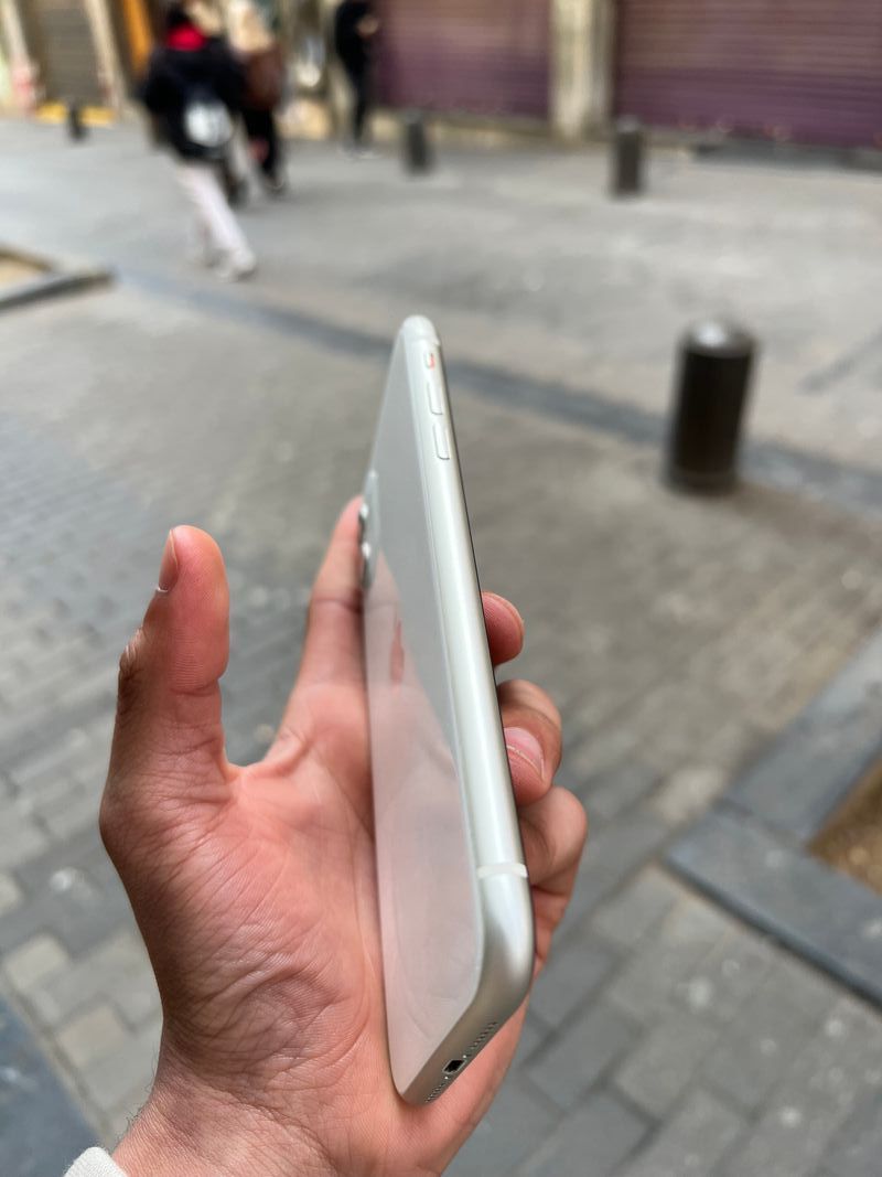 iPhone 11 128gb seminuevo afbeelding 3
