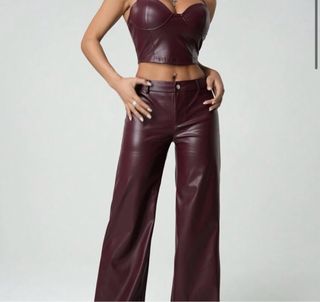 Conjunto cuero granate dos piezas