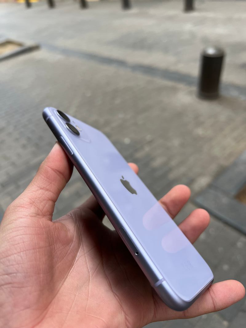 iPhone 11 128gb seminuevo afbeelding 2