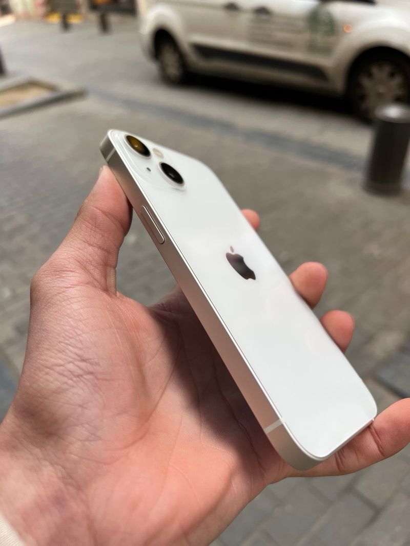 iPhone 13 128gb seminuevo afbeelding 2