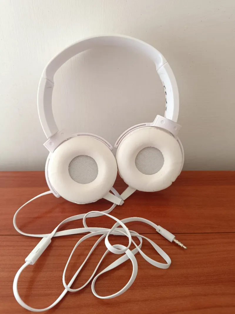 Auriculares con cable blancos con micrófono afbeelding 2