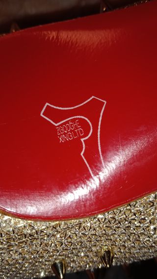 Zapatos Christian Louboutin T.38 Dorados