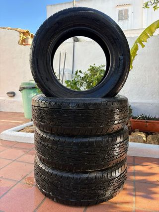 Neumáticos Continental 215/65 R 16 H  6 mm on tyre