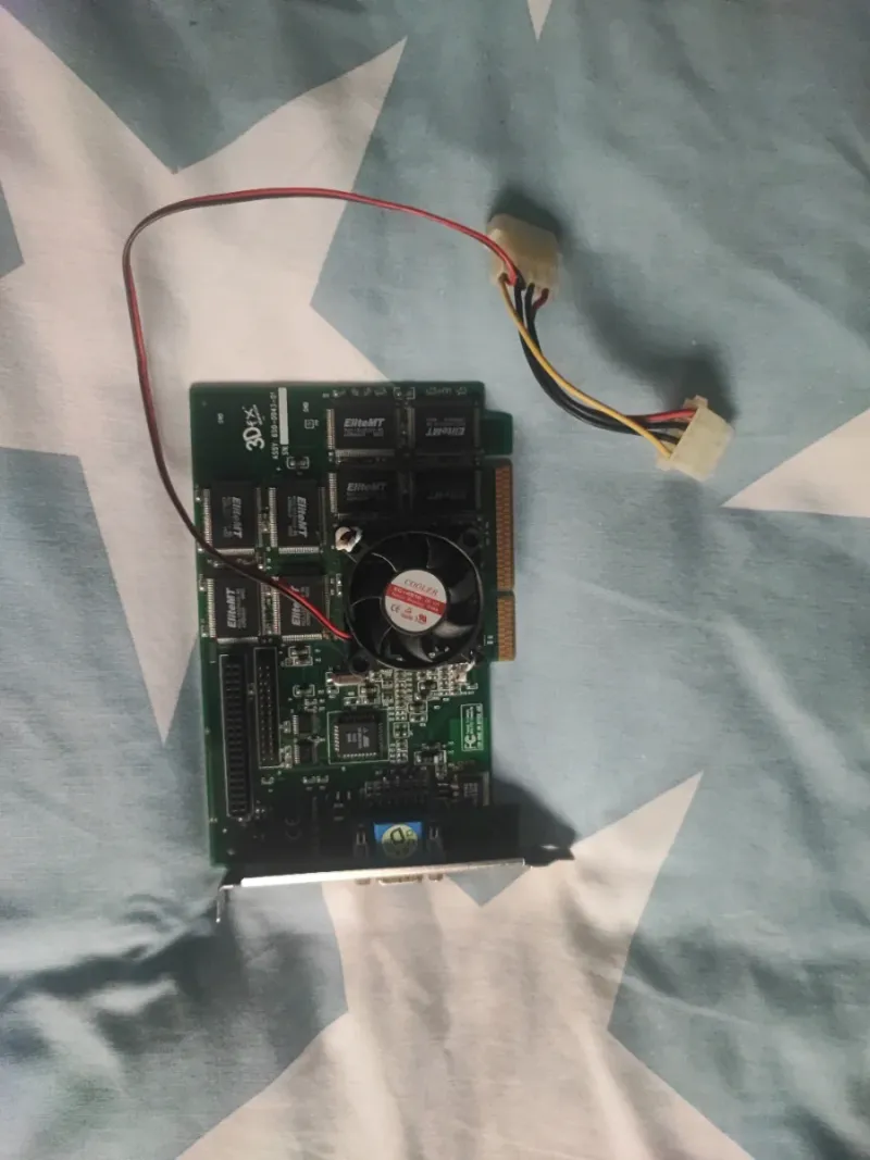 Tarjeta Gráfica 3dfx Voodoo con Ventilador