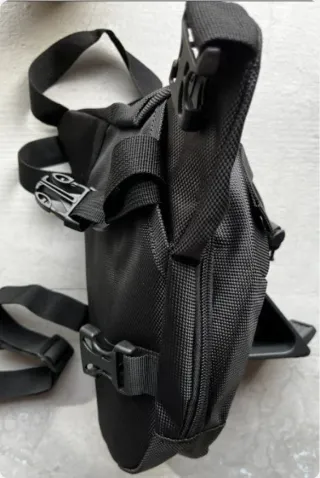 Mochila pierna moto negra NUEVA riñonera motorista