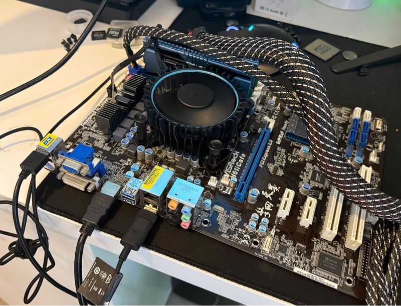 Placa Base ASRock H61iCafe + i3 afbeelding 4