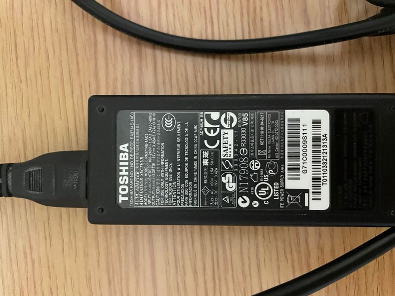 Cargador Toshiba PA3714E-1AC3 19V 3.42A