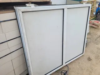 Trastero con 2 Puertas correderas y 2 abatibles al