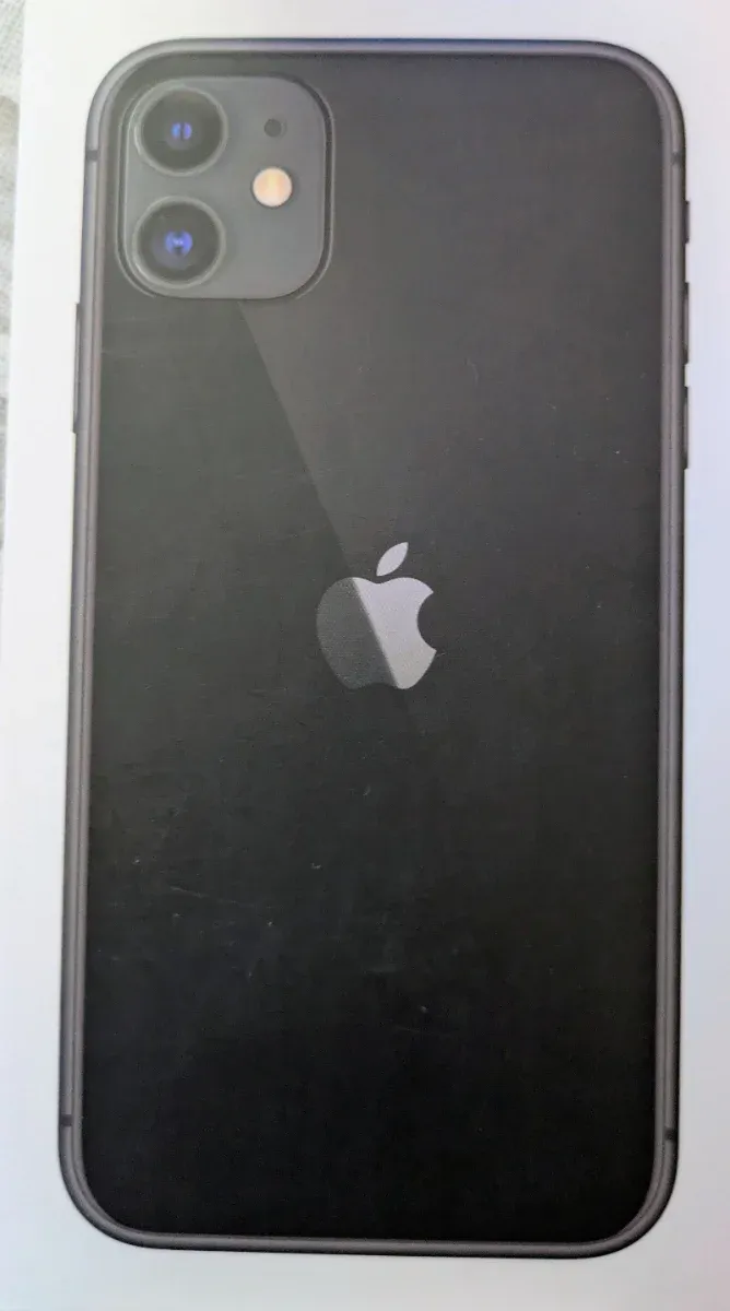 iPhone 11 128GB Negro con Cargador