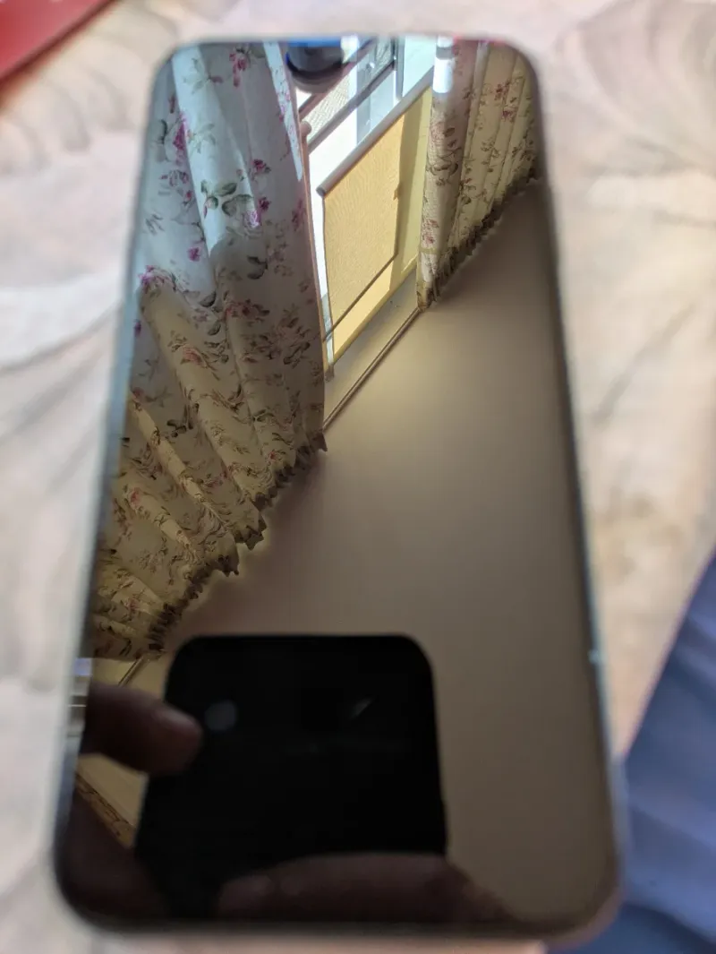 iPhone 11 128GB Negro con Cargador afbeelding 2