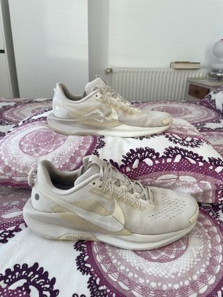 Nike ReactX Pegasus Trail 5 - Talla 44.5 Blancas