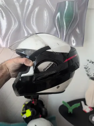 Casco Shark Modular Blanco y Amarillo