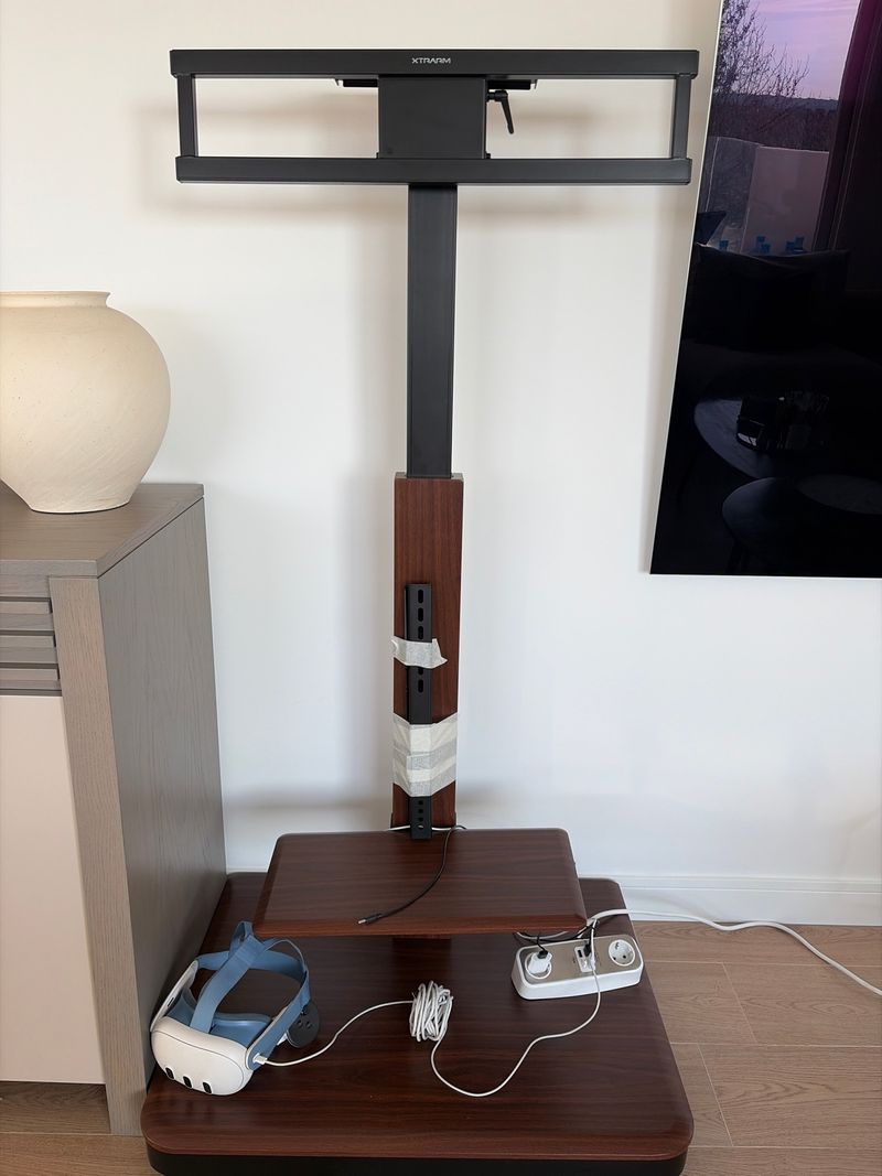 Soporte TV con regleta y VR