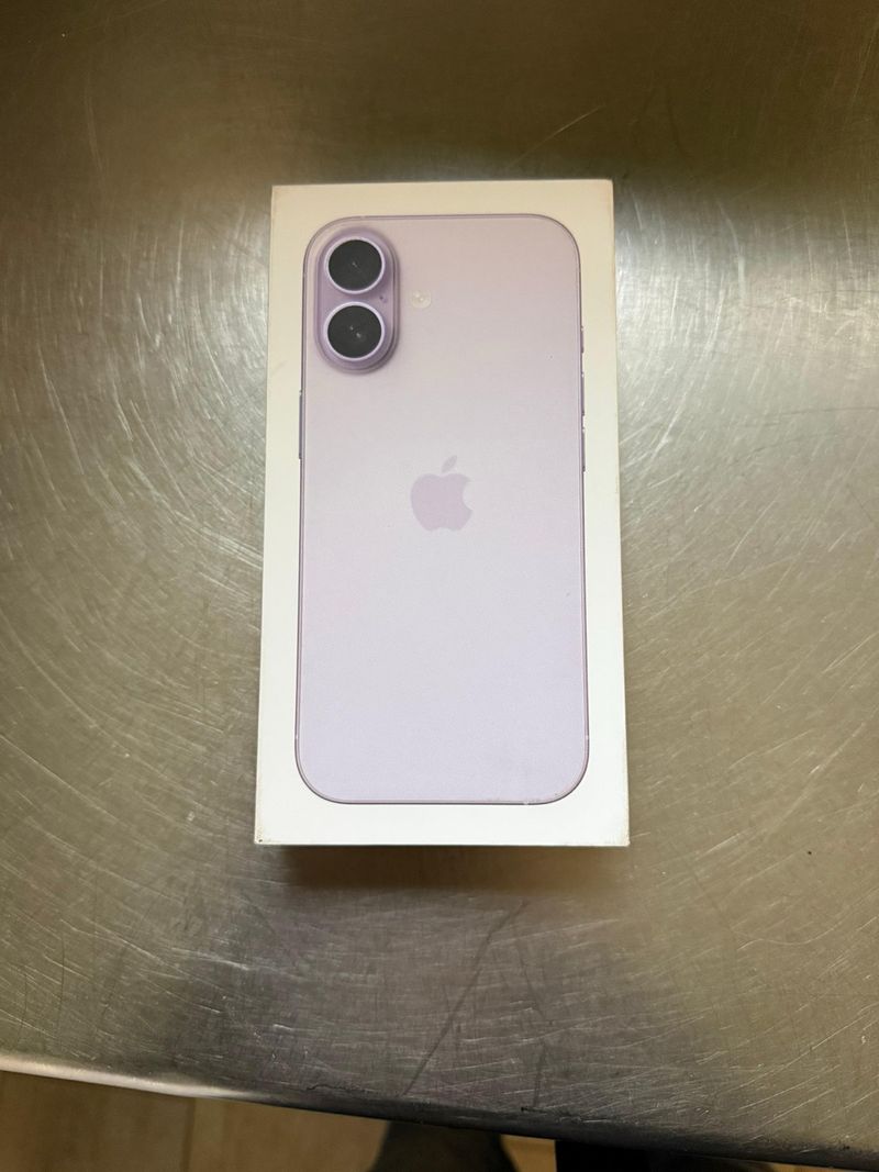iPhone 17 Morado sin usarse. NUEVO