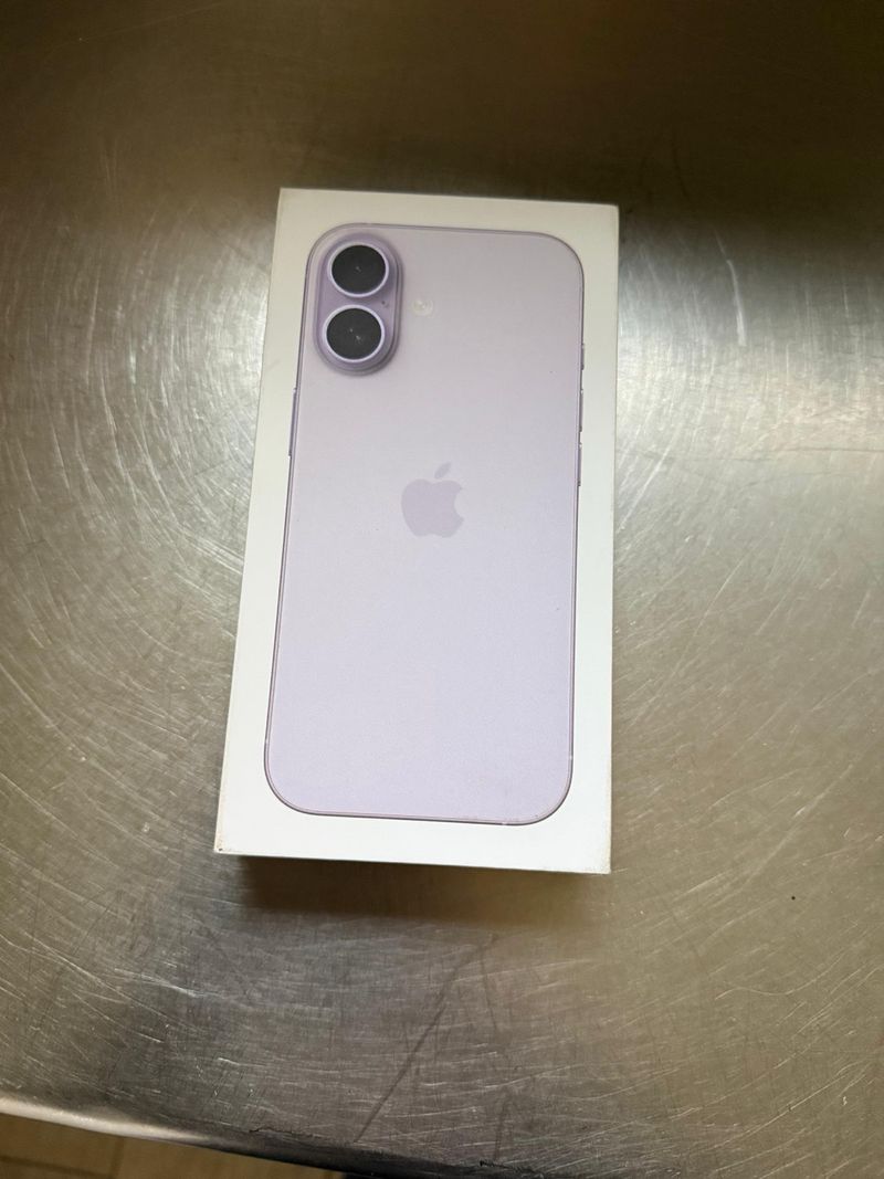 iPhone 17 Morado sin usarse. NUEVO afbeelding 2