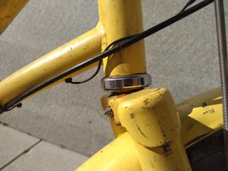 Bicicleta de Paseo Kronan amarilla