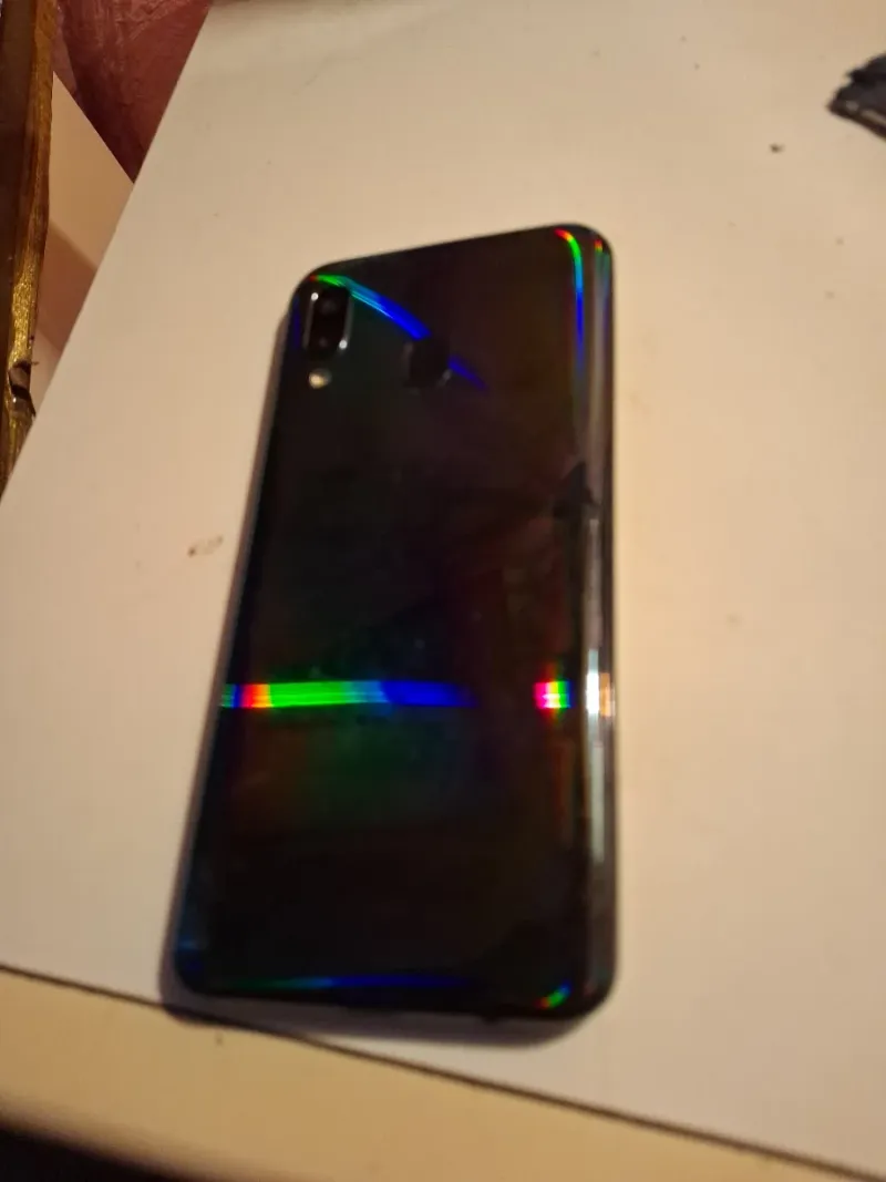 Samsung Galaxy A40 Dual SIM Usado afbeelding 4